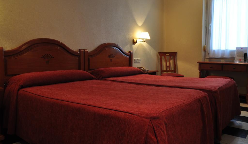 Hotel Los Rosales Альманса Номер фото